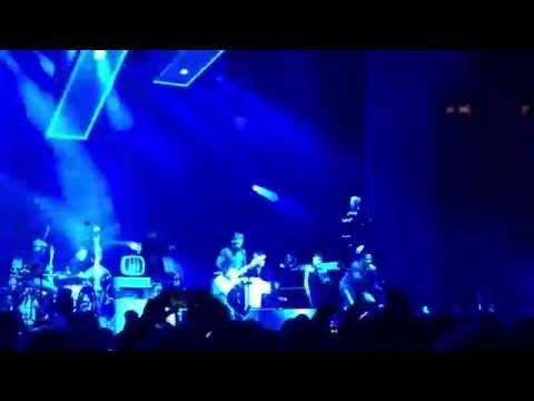Jack White w/ Q-Tip - Live at MSG - Excursions (A Tribe Called Quest)