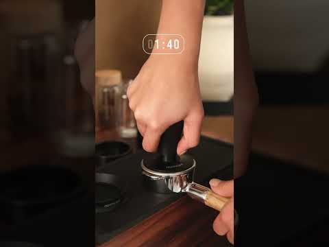 Speed up your workflow with easy back-to-back shots and brew outstanding espressos in just minutes