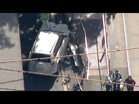 Car rams Melbourne crowd in 'deliberate act' 2017
