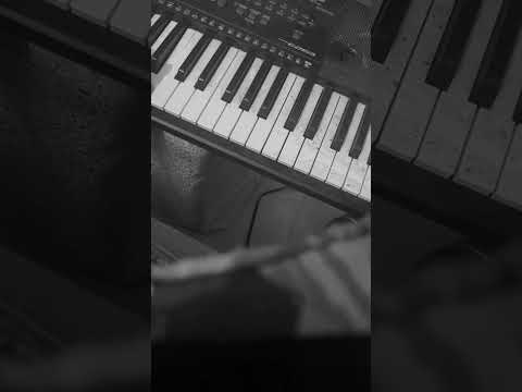 filmed this alone at 1am. just me and the piano. #viiktry #freestyle #rnbvibes #latenightvibes