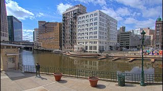 EarthCam Live:  Milwaukee, WI
