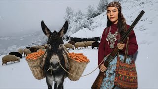 Mountain Village Winter: Life & Cooking Amidst the Snow!
