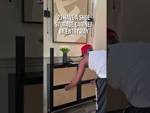 Are you team SHOES or NO SHOES inside your home? #home #clean #cleaning #cleaningtips #entryway