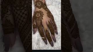 Back hand latest Mehndi's design 🌟💕🌟 #mehndi #mehndidesign #mehndiart #mehndiartist #simple #ytshort