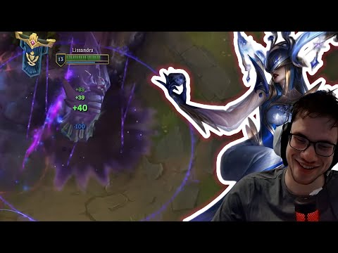 Crownie tries Lissandra mid against Naafiri in a test matchup