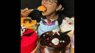 creamy cakes asmr 🩵💘 @FoodieDarling #mukbang #cake #cakeasmr #asmrfood #eatingshow #cream #food