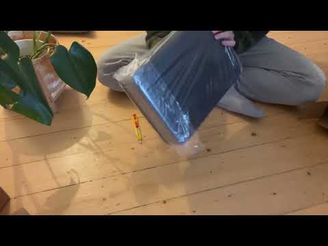 MoErgo Glove80 Rev 2 with Travel Case Unboxing