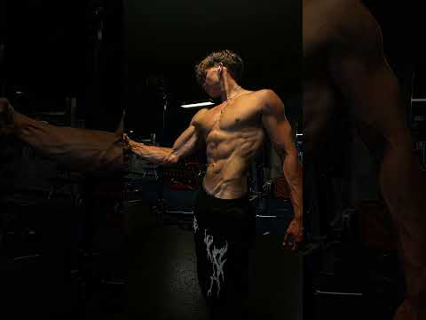 Want to Learn Calisthenics? 💪 Link in My Bio ⬆️