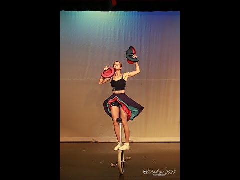 Unicycling & Hat Juggling Act "New World" at MONDO Festival (full version)