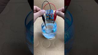 Boiling Water With a DIY Lithium Battery!?#diybattery #lithiumbattery #batterytest #techshorts