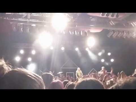 Astrid S - Jump [Live Music Hall, Cologne, 09.05.2016]