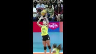 Cassie Carballo SMART PLAY for UST vs. DLSU in Set 3 🐯 | UAAP Season 87 Women’s Volleyball Round 2
