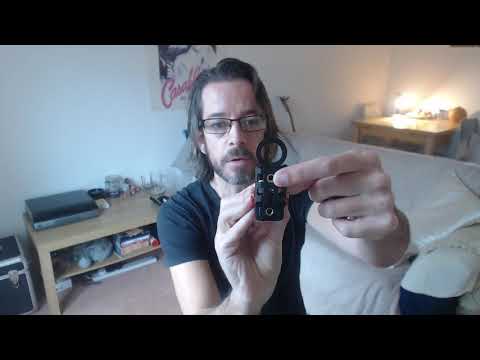 How to use the the FotoPro uF02 set Bendy Tripod and Mobile Phone Tripod attachments.Tutorial.