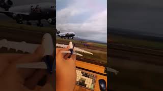 FedEx looking at FedEx Flight 80😱😱😱#airplane #cute #crash #fedex #shorts