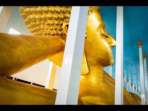 The temple is the largest reclining Buddha in Thailand/Wat saphan Leuxk in Thailand at Chantraburi.