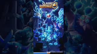 jugando clash royale (ander el crak)