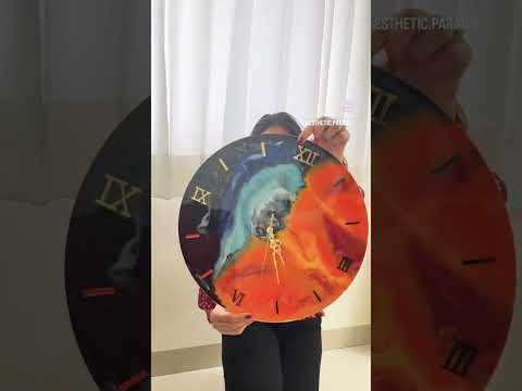 Day and night theme resin clock #resinclock #fireandice #themeclock #dayandnight