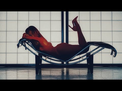 Lara Andallo - NOT RN! (Visualiser)