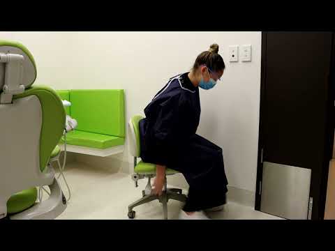 Adjusting the dental operators chair