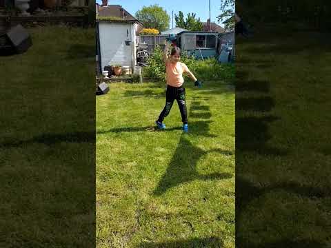 Gymnastic Challenge #challenge #activekids #onehandchallenge #gymnasticsforkid