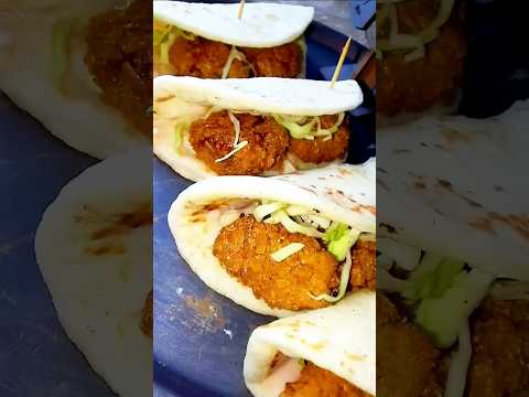 Mini Zinger Sandwich Recipe | Crispy, Juicy & Perfect Snack by Hooria Cooks