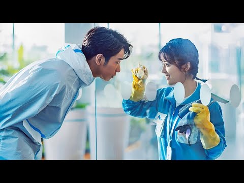 CEO With Mysophobia Is Obsessed With Cleanliness, But Can't Resist His New Employee
