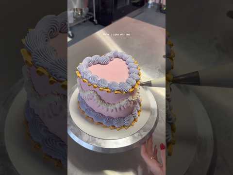 Cake decorating tutorial #cake #cakes #cakedecorating #cakeseries #cakedesign #heartcake