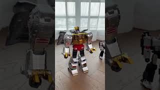 #RobosenRobot #Grimlock #MeGrimlock #dinobot #Transformers #robotics #voicecontrol #toys#subscribe
