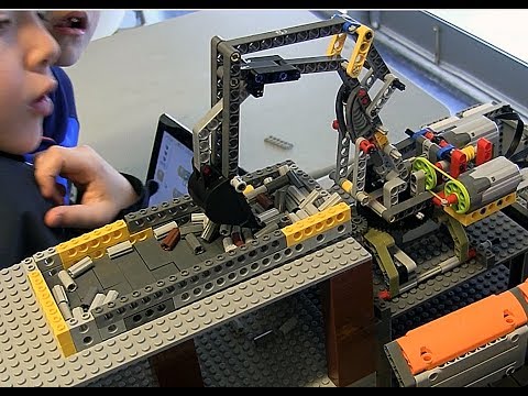 Lego WeDo and Technic Robotics Mining Centre Camp