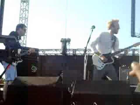 Hot Chip - Ready For The Floor (Treasure Island Music Festival)