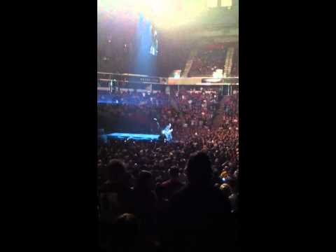 Foo Fighters - Best of You - Sacramento 2011