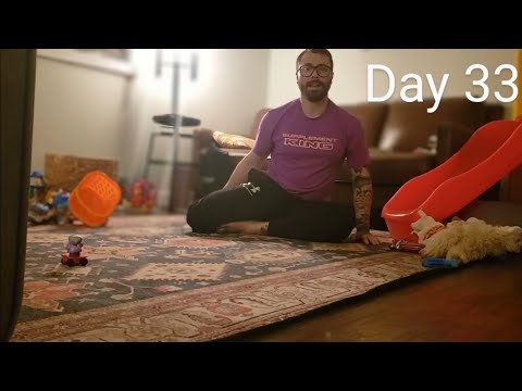 day 33 / cut day 8 / lower body stretch