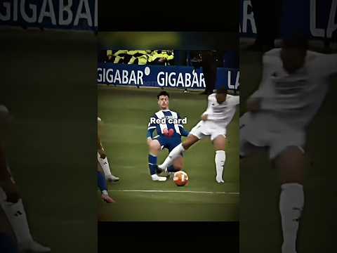 Should the ref give Van Dijk a red card, or is a yellow enough? #futbol #mbappe #realmadrid