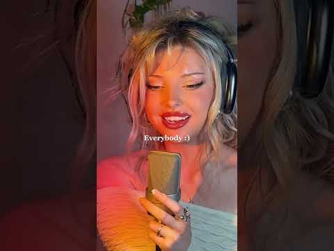 I wanna drop this 😩 who wants it ?? #newmusic #larissalambert #rnb #acoustic #singer