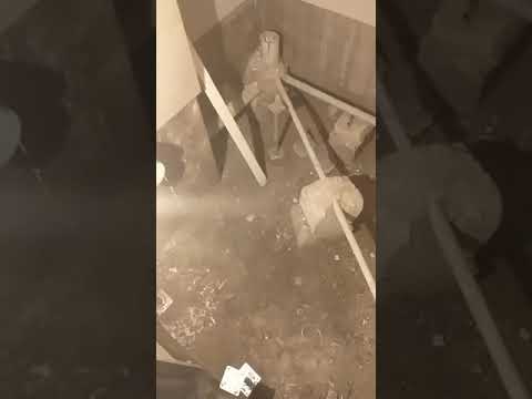 toilets with exposed pipes
