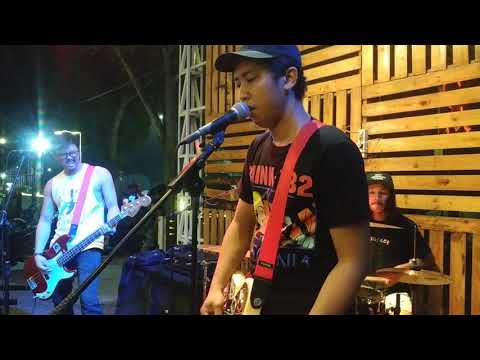 UNCLEBOB - MONA (LIVE AT GARASI INDIE FEST @INDIEKOPIBINJAI )