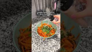 carrot salad is my current food hyperfixation #carrotsalad #nocookmeals #carrots