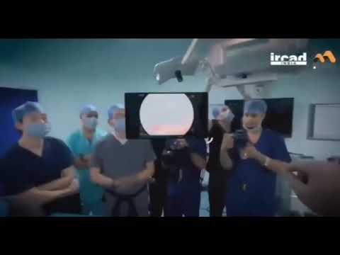 Surgeons Using Apple Vision Pro: Revolution or Challenge? 😲👨‍⚕️💉 #viralshorts #tech