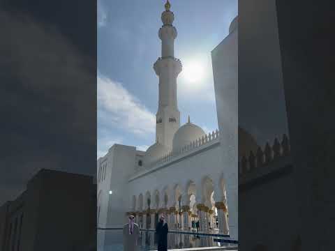 Sheikh Zayed Grand Mosque , Abu Dhabi💯❤️😍💯#abudhabi #sheikhzayedmosque #viral #youtubeshorts
