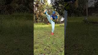 #shuffleshuffledancetutorial #tuzelitydance #tuzelity #dance #footwork #shuffledancer #shuffledance