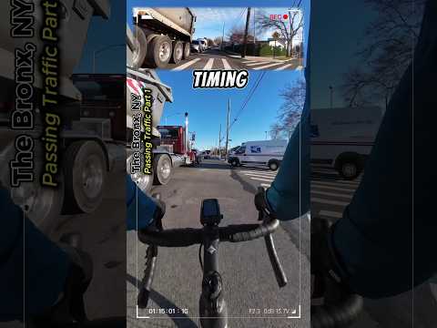 Cyclist vs. Traffic: The Surprise Green Light Dash! 🚦#cycling #shorts #CyclingWin