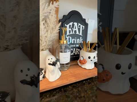 HALLOWEEN coffee bar styling 🎃| let’s decorate for Halloween!!#halloweendecorations #coffeestation