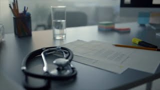 Health subsidies expire, launching millions of Americans into steep insurance hikes