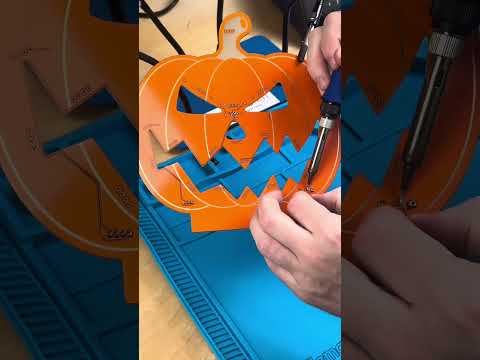 Halloween XL Pumpkin Soldering #soldering #halloween #electronics #electrokit #diy