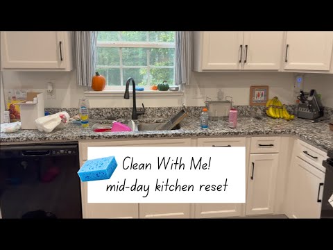 Quick Clean With Me | Realistic Kitchen Reset