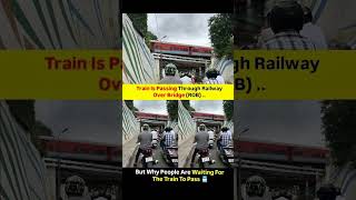 Train up… but they still wait! 🤯😂"#LogicGone #TrainFail #Devanshorts #ViralIndia #FunnyShorts