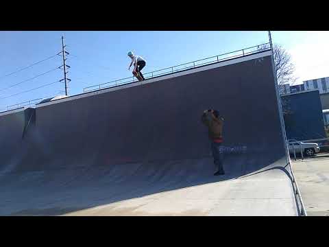 My First Halfpipe Drop In Louisville Skate Park