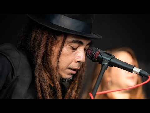 suport dari Tege Dreads, Gitaris Coconuttrez atas di rilisnya Single The Freedom "Merdeka"