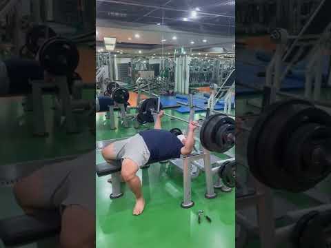 140kg Bench press