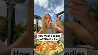 How much foodies ACTUALLY eat: Thai restaurant edition😋 #losangeles #foodie #thai